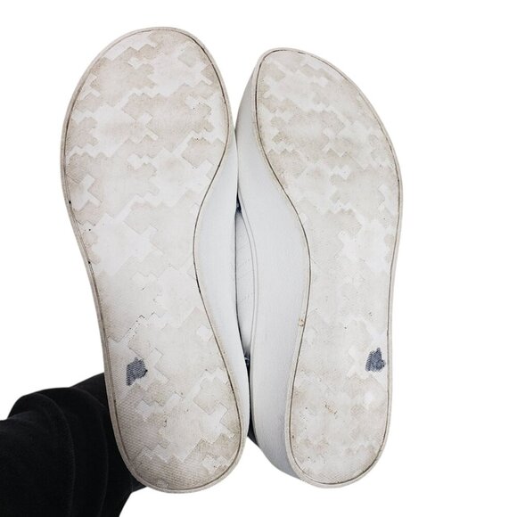 Dr. Scholl's Madison Lace Up Platform Sneakers - Picture 10 of 12